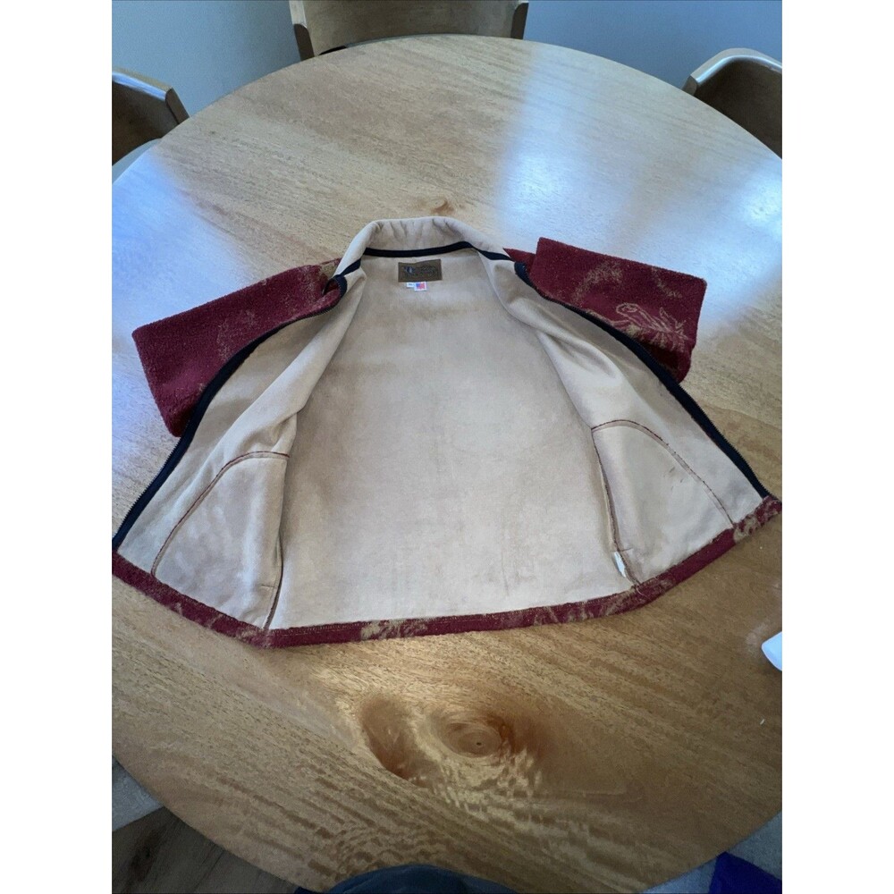 Bear Ridge Outfitters Red Fleece Blanket Jacket Horse Pattern Made In USA Size M - Picture 7 of 10